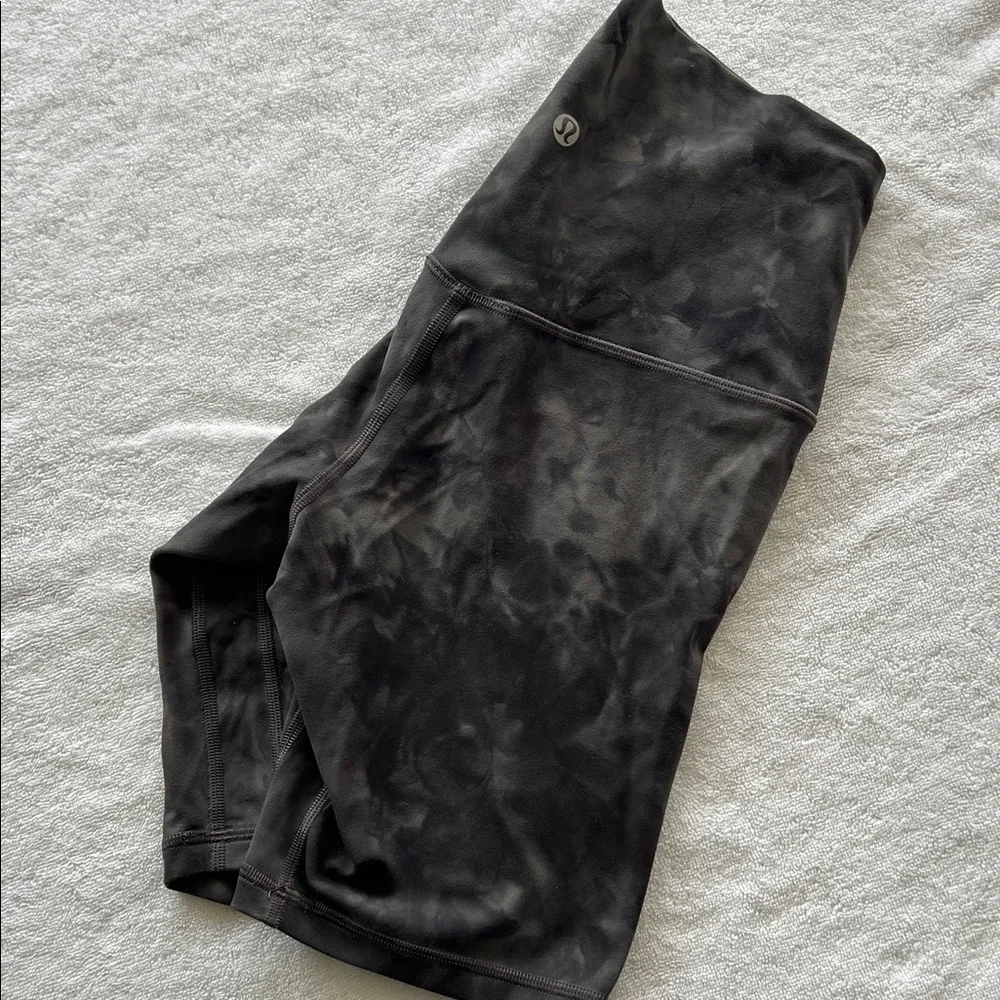 Lulu lemon align high rise short 8” size 6